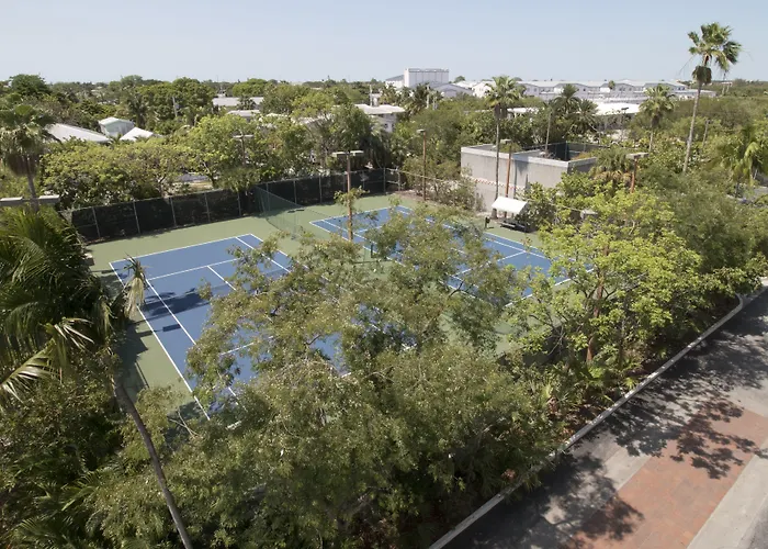 1800 Atlantic Suites Key West
