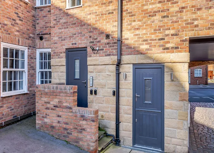 Flat Lemonade Villa Whitby