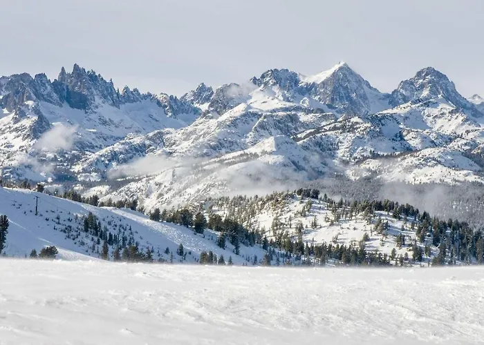 Mammoth Estates - 4 Seasons Of Beauty With Accessible Amenities Villa Mammoth Lakes
