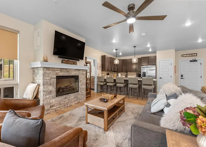 Brightwood #101 Building 1 : 2 Villa Keystone
