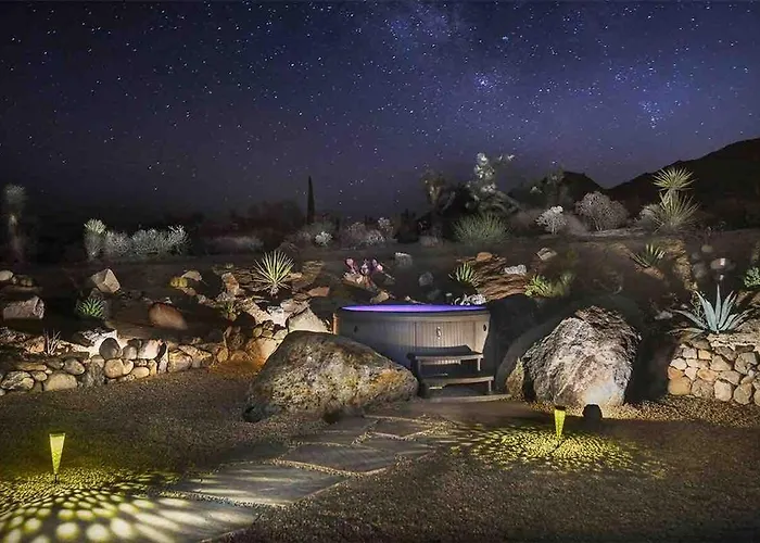 'Desert Wild' Joshua Tree, Pool And Hot Tub