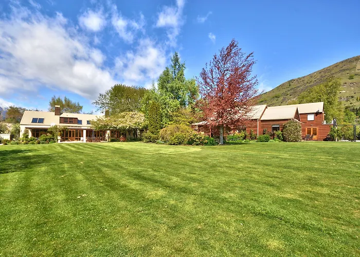 Manata Homestead & Lodge Queenstown