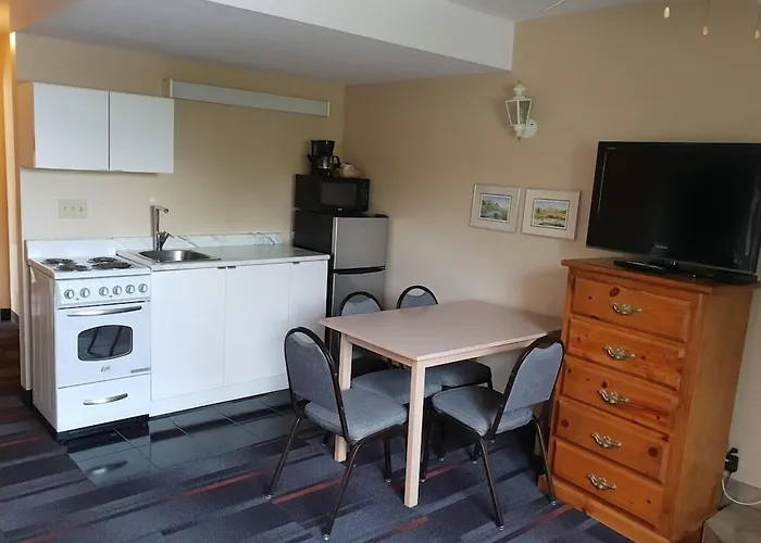 Rundle Mountain Lodge Canmore