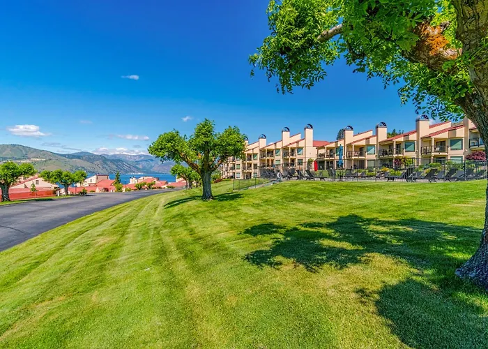 Lake Chelan Shores - Beachfront Sunsets #6-5
