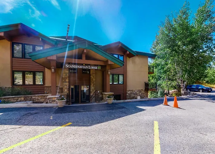 Scandinavian Lodge 203 Steamboat Springs
