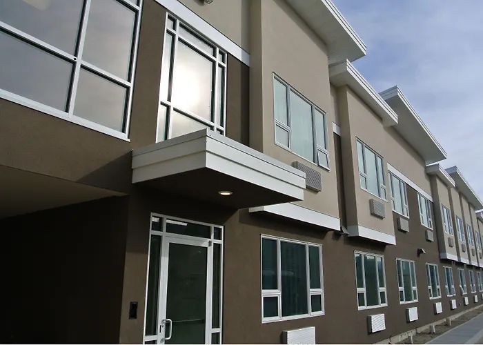 Econo Lodge Inn & Suites Kelowna