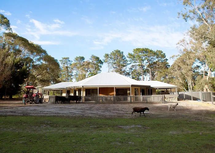 Margaret River Hideaway & Farmstay