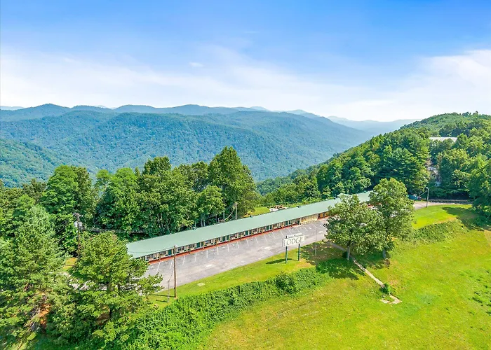Green River Lodge Saluda