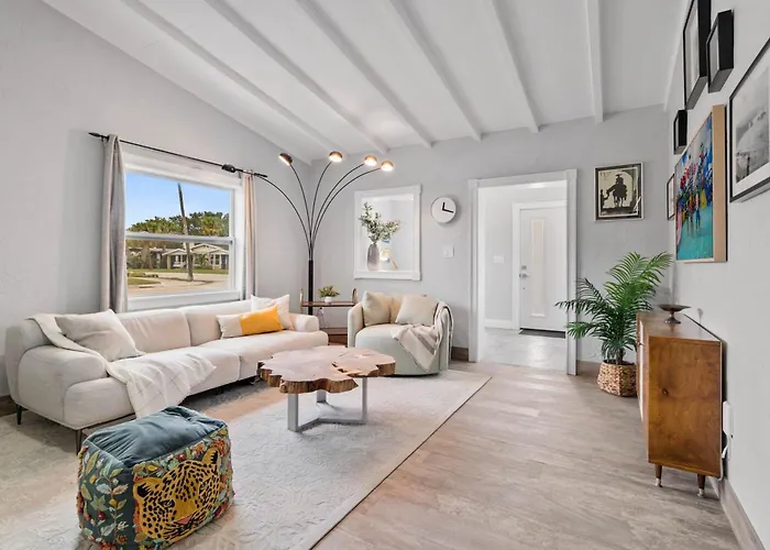 172 Woodland Ave Villa Cocoa Beach