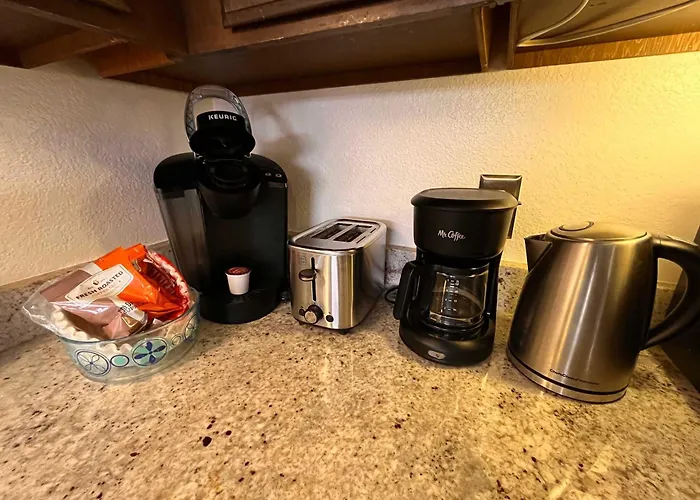 Msrc101 - Walk-To-Lifts Condo With Hot Tub, Dog Friendly Mammoth Lakes