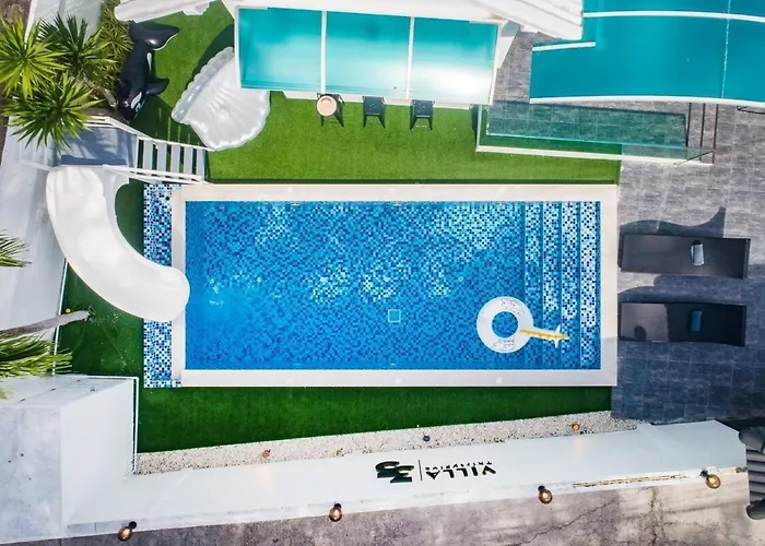 Villa 35 Wongamat 4Br, 300M From Beach Pattaya