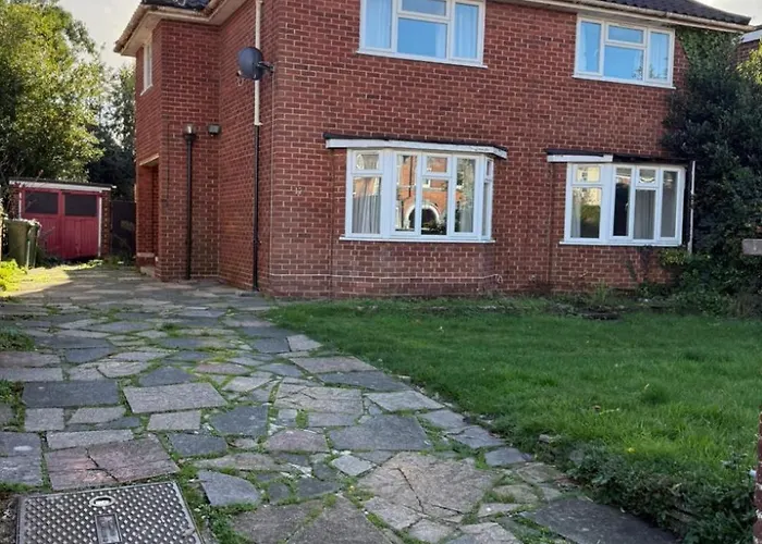 17 Howard Road. Southampton