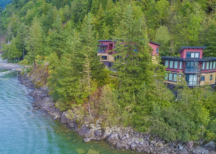 The Lodge On Harrison Lake Harrison Hot Springs