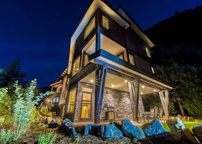 The Lodge On Harrison Lake Harrison Hot Springs
