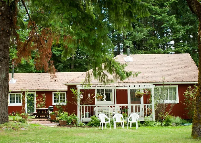 Moon Mountain Lodging Packwood