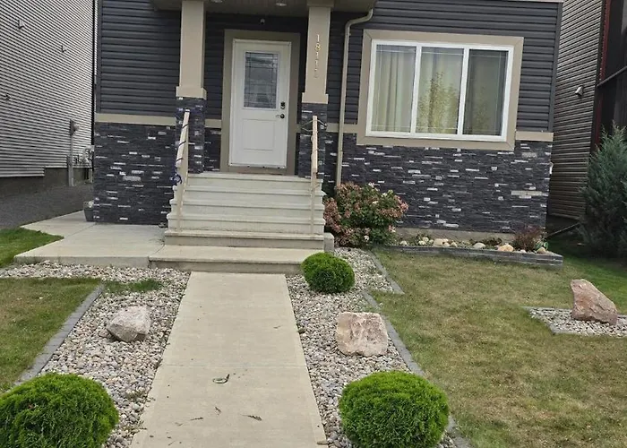 Harmony House Edmonton Villa
