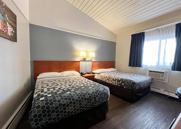 Econo Lodge Motel Village Calgary