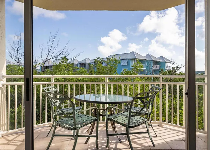 Tortuga Suite At Sunrise Suites Resort - Heated Pool, Hot Tub & Free Parking Key West