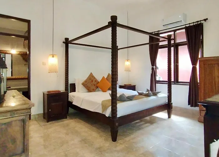 Villa Monti - Legian - Seminyak - Lovely 2 Bedroom Villa - Great Location !