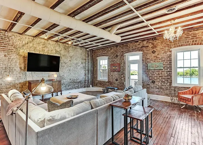 Riverview Terrace Savannah
