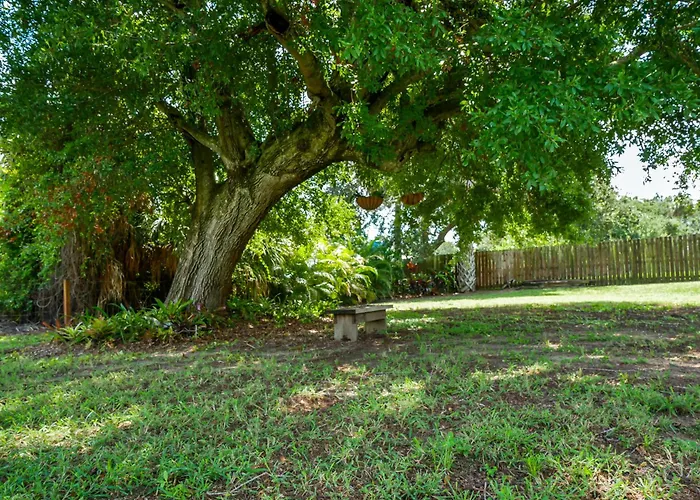 Private, Island Oases W Heated Pool & Ahhh The Spa!! Merritt Island