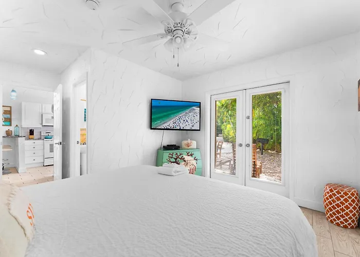 Crescent Beach Villas By Beachside Management Siesta Key