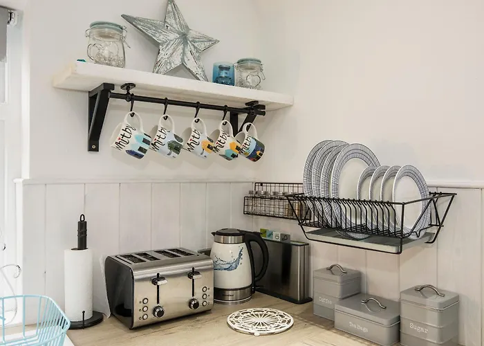 Rose And Crown Yard Villa Whitby