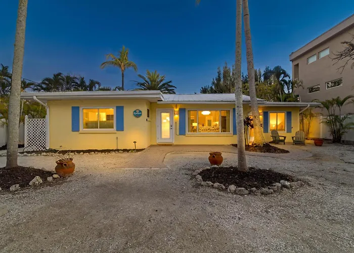 Crescent Cottage - 1034 Siesta Key