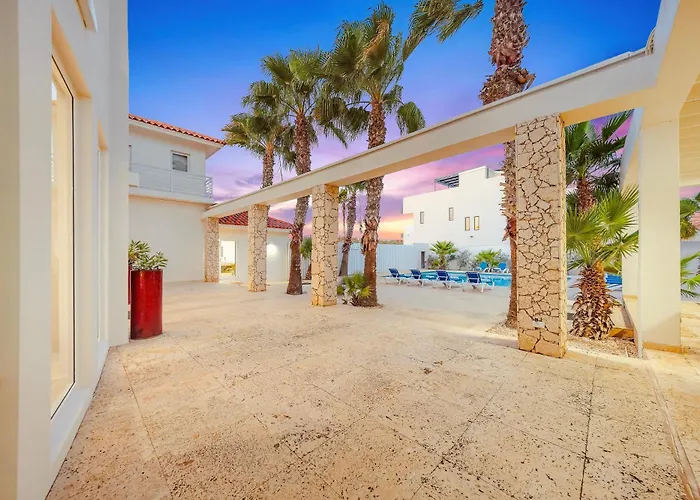 Blue Door Beach House By Bocobay Palm Beach