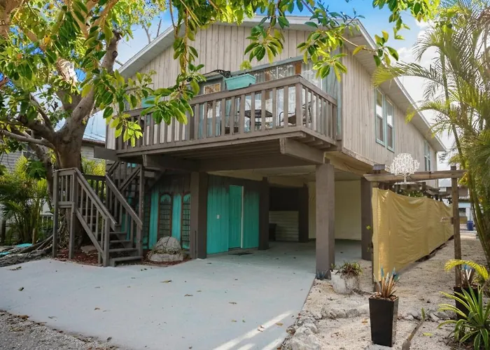 Anna Maria Island Tree House Villa Bradenton Beach