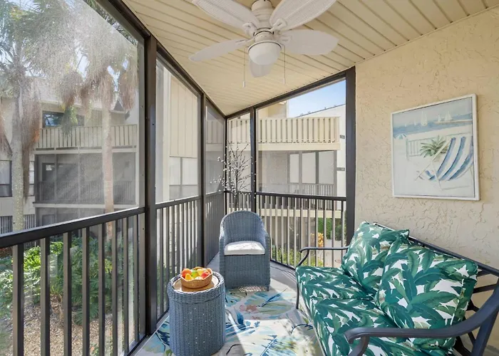 Bay Oaks C Second Floor Villa Siesta Key