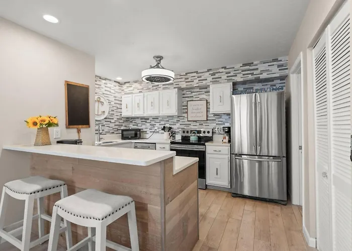 Bay Oaks C Second Floor Villa Siesta Key