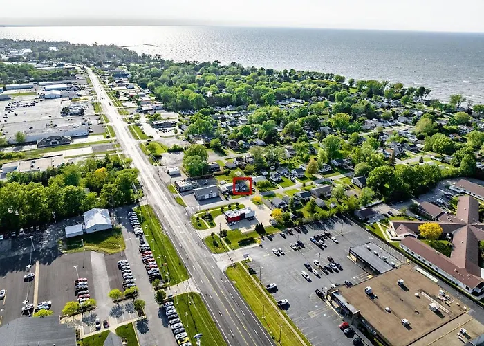 Recharge & Reconnect Vermilion Cottage, Beach 5 Min, Cedar Point 30 Min