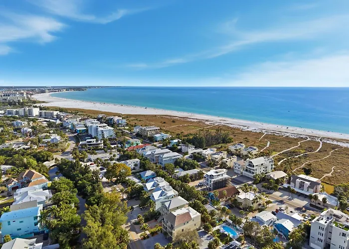 Jellyfish Unit, Walk To Beach & Siesta Key Village, Pet-Friendly