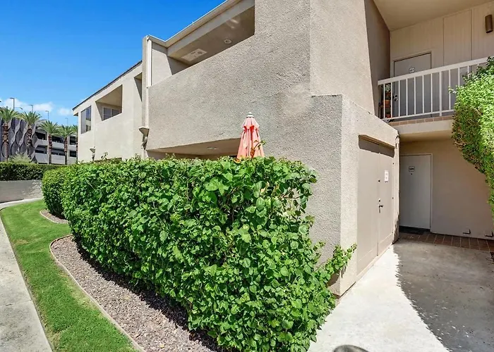 Modern Plaza Villas Oasis - Alice Lodging Palm Springs