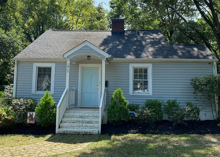 3 Mi To Dtwn Charlotte! Quiet Haven W/ Fenced Yard Villa