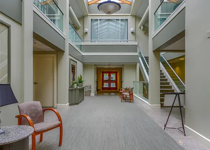 Cedarwood Retreat - 3Br Vermont Condo With Spa, Pool, Fireplace & Private Jacuzzi Killington