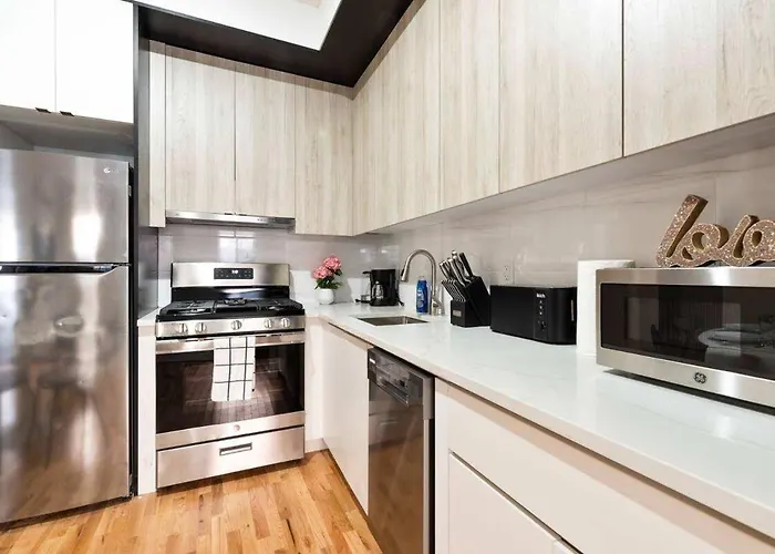 Luxury 3Br Duplex W Private Patio In Upper East Apartment New York