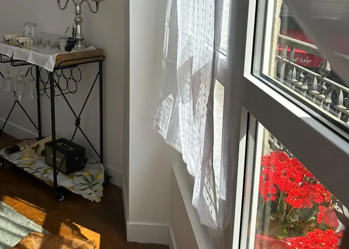 White Paris Apartment