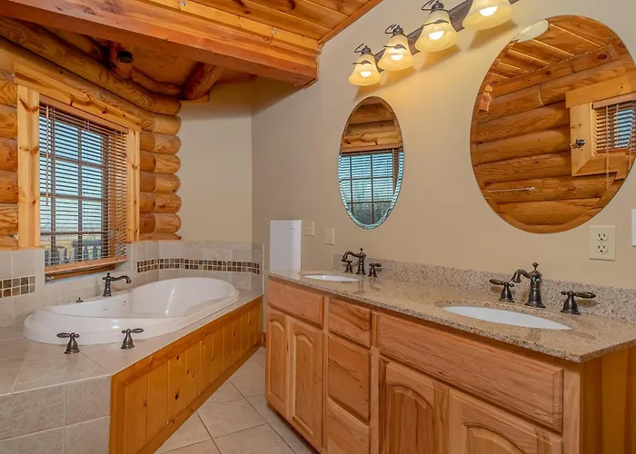 Boulder Heights Villa McHenry
