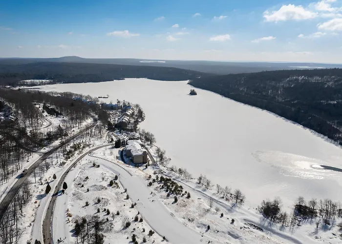 6 Fieldstone Ct Villa Lake Harmony