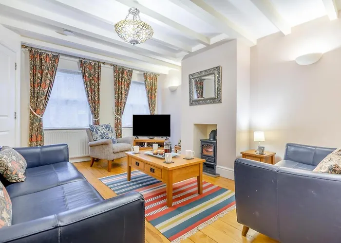 3 Bed In Whitby Oc-L30531 Villa