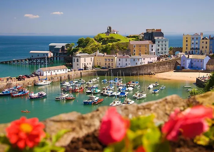 6 Bed In Tenby Oc-C31800