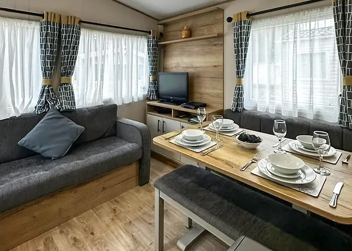 Tenby 1 The Saltern Holiday Park - Ukc8204