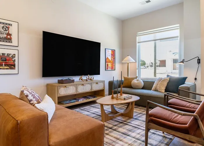 Conway: 3 Units By Avantstay Nashville