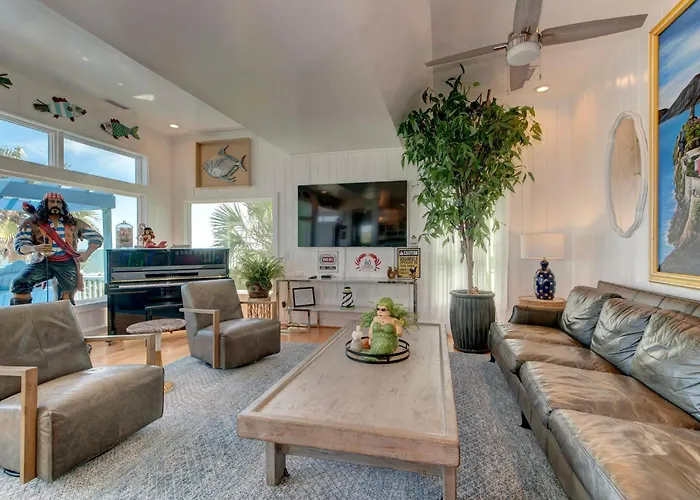 Casa Margarita Oceanfront, 10Bd, Private Pool And Hot Tub, Elevator Villa Isle of Palms