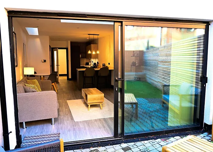 Laurie Grove Villa London