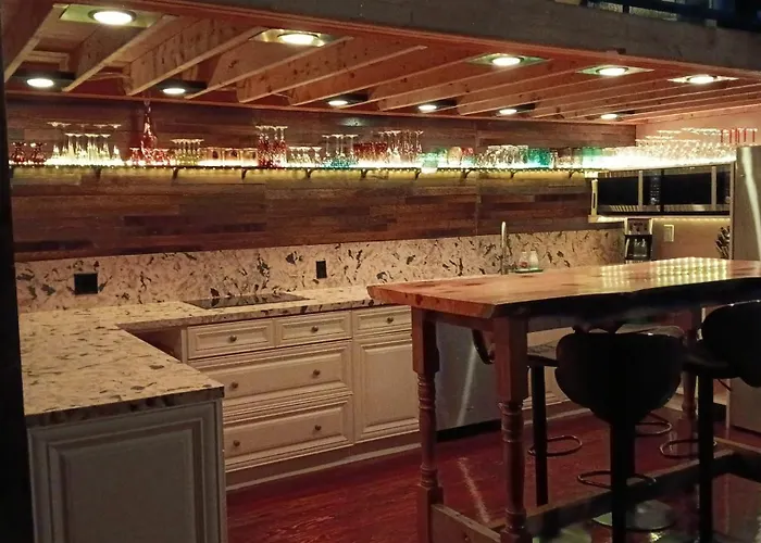 Renovated Church Hamilton! Evening & Daytime Event Rental!