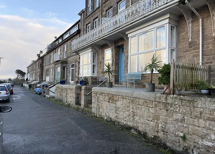 Draycott Dreams Has Stunning Sea Views Across St Ives Bay & Harbour Villa