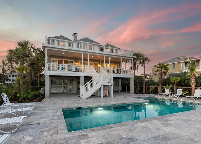 Seascapes 714 Ocean Blvd. Charming, Ocean Front, Private Pool Villa Isle of Palms